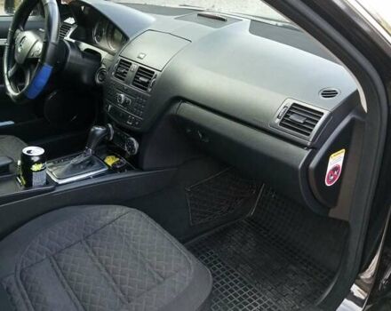 Мерседес Ц-Класс, объемом двигателя 2.2 л и пробегом 347 тыс. км за 8900 $, фото 8 на Automoto.ua