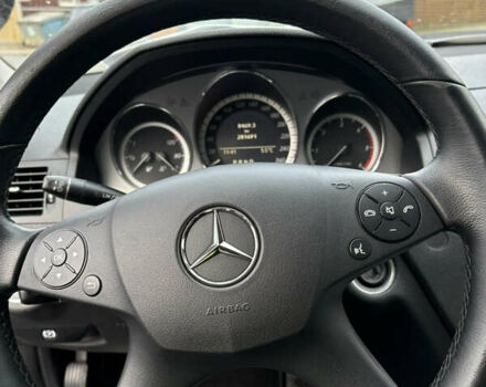 Мерседес Ц-Клас, об'ємом двигуна 2.1 л та пробігом 280 тис. км за 11000 $, фото 23 на Automoto.ua