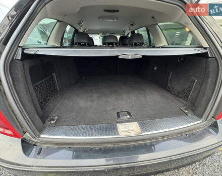 Мерседес Ц-Клас, об'ємом двигуна 2.1 л та пробігом 280 тис. км за 11000 $, фото 19 на Automoto.ua