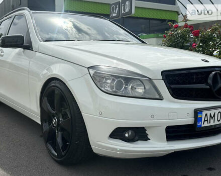 Мерседес Ц-Клас, об'ємом двигуна 2.2 л та пробігом 335 тис. км за 12300 $, фото 2 на Automoto.ua