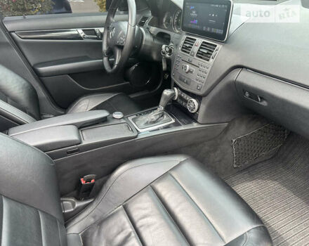 Мерседес Ц-Клас, об'ємом двигуна 2.2 л та пробігом 335 тис. км за 12300 $, фото 29 на Automoto.ua
