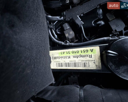 Мерседес Ц-Клас, об'ємом двигуна 2.1 л та пробігом 280 тис. км за 11000 $, фото 8 на Automoto.ua