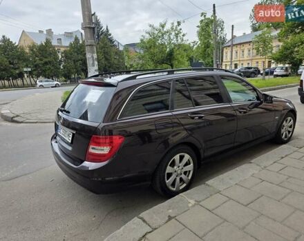 Мерседес Ц-Класс, объемом двигателя 2.1 л и пробегом 320 тыс. км за 10200 $, фото 4 на Automoto.ua