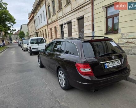 Мерседес Ц-Класс, объемом двигателя 2.1 л и пробегом 320 тыс. км за 10200 $, фото 6 на Automoto.ua