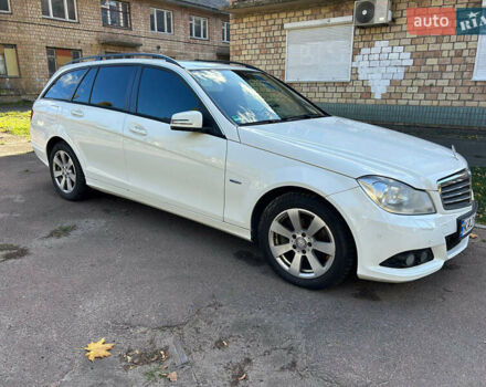 Мерседес Ц-Класс, объемом двигателя 2.14 л и пробегом 307 тыс. км за 9500 $, фото 6 на Automoto.ua