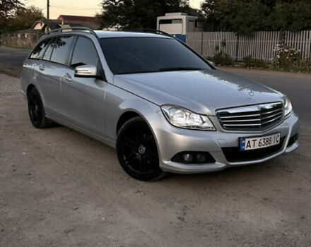 Мерседес Ц-Клас, об'ємом двигуна 2.2 л та пробігом 240 тис. км за 11250 $, фото 1 на Automoto.ua