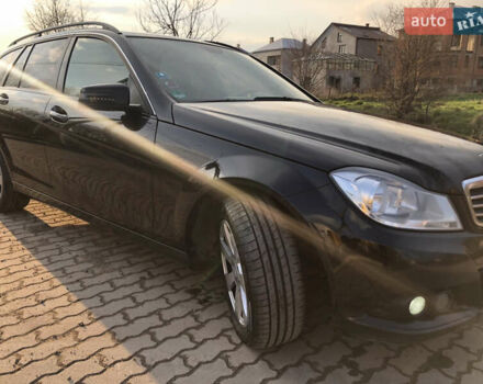 Мерседес Ц-Класс, объемом двигателя 2.1 л и пробегом 290 тыс. км за 11300 $, фото 17 на Automoto.ua