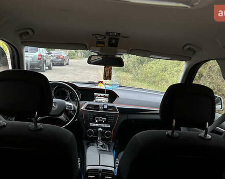 Мерседес Ц-Клас, об'ємом двигуна 2.2 л та пробігом 240 тис. км за 11250 $, фото 3 на Automoto.ua