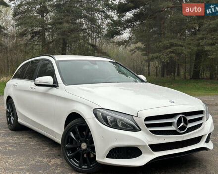 Мерседес Ц-Класс, объемом двигателя 2.14 л и пробегом 155 тыс. км за 15800 $, фото 1 на Automoto.ua