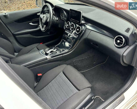 Мерседес Ц-Класс, объемом двигателя 2.14 л и пробегом 155 тыс. км за 15800 $, фото 9 на Automoto.ua