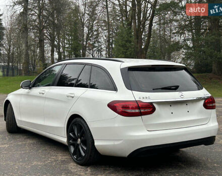 Мерседес Ц-Класс, объемом двигателя 2.14 л и пробегом 155 тыс. км за 15800 $, фото 2 на Automoto.ua