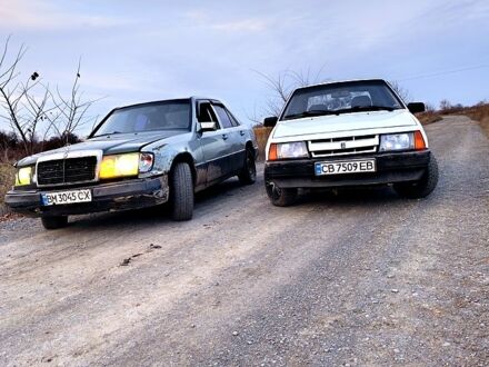 Мерседес Ц-Класс, объемом двигателя 2 л и пробегом 330 тыс. км за 1100 $, фото 1 на Automoto.ua