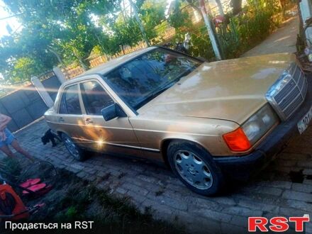 Мерседес Ц-Клас 1988 у Белгород-Днестровском на Automoto.ua Мерседес Ц-Клас, об'ємом двигуна 2 л та пробігом 150 тис. км за 1100 $, фото 1 на Automoto.ua