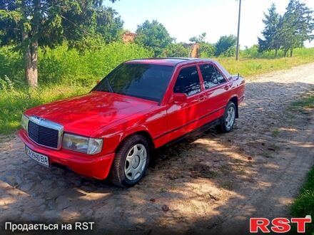 Мерседес Ц-Класс 1988 в Бершаде на Automoto.ua Мерседес Ц-Класс, объемом двигателя 2 л и пробегом 0 тыс. км за 1400 $, фото 1 на Automoto.ua