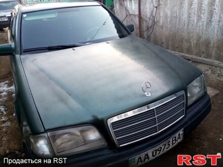 Мерседес Ц-Класс 1993 в Николаеве на Automoto.ua Мерседес Ц-Класс, объемом двигателя 18 л и пробегом 450 тыс. км за 1900 $, фото 1 на Automoto.ua