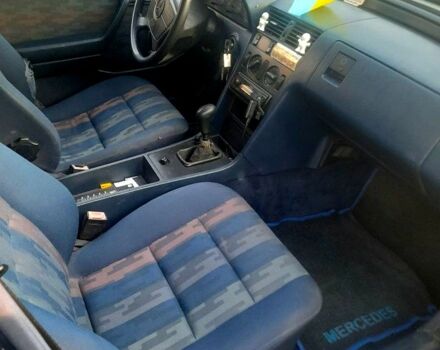 Мерседес Ц-Класс, объемом двигателя 1.9 л и пробегом 0 тыс. км за 3000 $, фото 1 на Automoto.ua