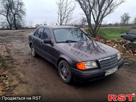 Мерседес Ц-Класс, объемом двигателя 1.8 л и пробегом 0 тыс. км за 2100 $, фото 1 на Automoto.ua