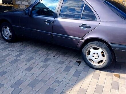 Мерседес Ц-Клас, об'ємом двигуна 2 л та пробігом 0 тис. км за 1650 $, фото 1 на Automoto.ua