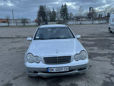 Мерседес Ц-Класс 2001 в Рокитном на Automoto.ua Мерседес Ц-Класс, объемом двигателя 2.2 л и пробегом 507 тыс. км за 4600 $, фото 1 на Automoto.ua