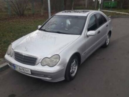 Мерседес Ц-Клас 2002 у Золочеве на Automoto.ua Мерседес Ц-Клас, об'ємом двигуна 1.8 л та пробігом 268 тис. км за 4600 $, фото 1 на Automoto.ua