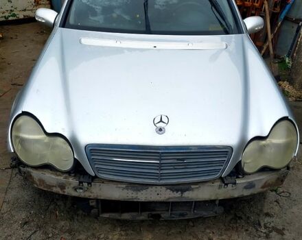 Мерседес Ц-Класс, объемом двигателя 1.9 л и пробегом 0 тыс. км за 1500 $, фото 1 на Automoto.ua