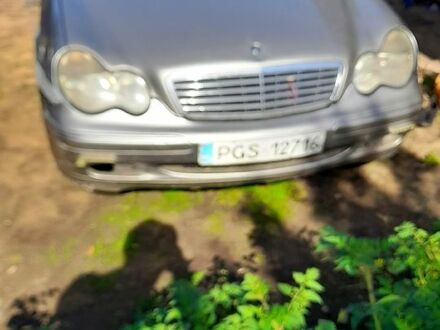Мерседес Ц-Класс, объемом двигателя 2 л и пробегом 0 тыс. км за 2500 $, фото 1 на Automoto.ua