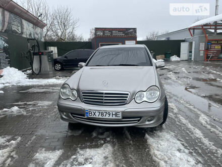 Мерседес Ц-Класс 2005 в Полонном на Automoto.ua Мерседес Ц-Класс, объемом двигателя 2.2 л и пробегом 370 тыс. км за 7400 $, фото 1 на Automoto.ua