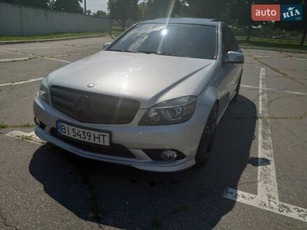Мерседес Ц-Класс 2010 в Харькове на Automoto.ua Мерседес Ц-Класс, объемом двигателя 3 л и пробегом 210 тыс. км за 9900 $, фото 1 на Automoto.ua