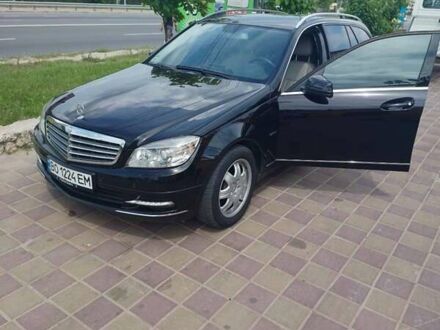 Мерседес Ц-Клас 2010 у Чортків на Automoto.ua Мерседес Ц-Клас, об'ємом двигуна 2.2 л та пробігом 322 тис. км за 9850 $, фото 1 на Automoto.ua