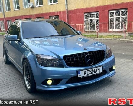 Мерседес Ц-Клас, об'ємом двигуна 3 л та пробігом 219 тис. км за 10500 $, фото 1 на Automoto.ua