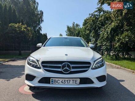 Мерседес Ц-Класс 2018 в Киеве на Automoto.ua Мерседес Ц-Класс, объемом двигателя 2 л и пробегом 41 тыс. км за 28700 $, фото 1 на Automoto.ua
