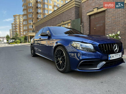 Мерседес Ц-Клас 2019 у Києві на Automoto.ua Мерседес Ц-Клас, об'ємом двигуна 3.98 л та пробігом 100 тис. км за 46500 $, фото 1 на Automoto.ua