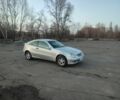 Сірий Мерседес Ц-Клас, об'ємом двигуна 2 л та пробігом 300 тис. км за 2850 $, фото 1 на Automoto.ua
