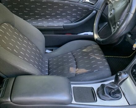 Серый Мерседес Ц-Класс, объемом двигателя 2 л и пробегом 269 тыс. км за 2900 $, фото 6 на Automoto.ua