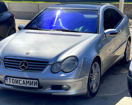 Сірий Мерседес Ц-Клас, об'ємом двигуна 2 л та пробігом 270 тис. км за 5000 $, фото 6 на Automoto.ua