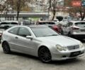 Серый Мерседес Ц-Класс, объемом двигателя 2.2 л и пробегом 211 тыс. км за 4800 $, фото 3 на Automoto.ua