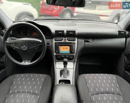 Серый Мерседес Ц-Класс, объемом двигателя 2.2 л и пробегом 211 тыс. км за 4800 $, фото 8 на Automoto.ua