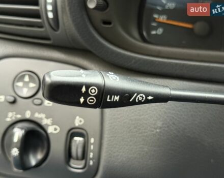 Серый Мерседес Ц-Класс, объемом двигателя 2.2 л и пробегом 211 тыс. км за 4800 $, фото 15 на Automoto.ua