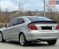 Сірий Мерседес Ц-Клас, об'ємом двигуна 2.2 л та пробігом 250 тис. км за 3850 $, фото 5 на Automoto.ua