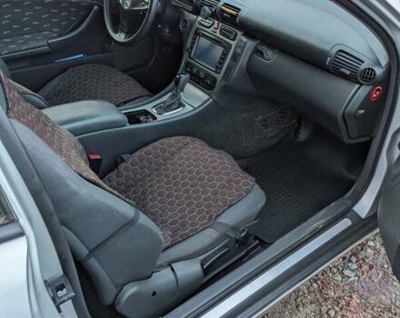 Сірий Мерседес Ц-Клас, об'ємом двигуна 2 л та пробігом 222 тис. км за 4299 $, фото 13 на Automoto.ua