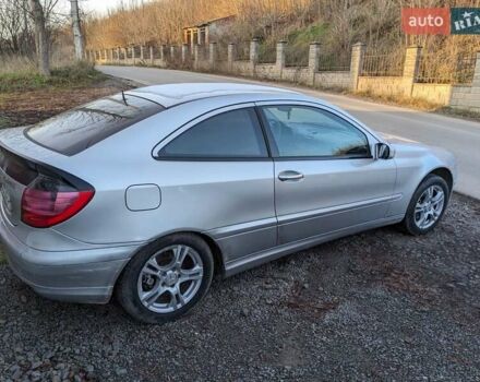 Сірий Мерседес Ц-Клас, об'ємом двигуна 2 л та пробігом 222 тис. км за 4299 $, фото 3 на Automoto.ua