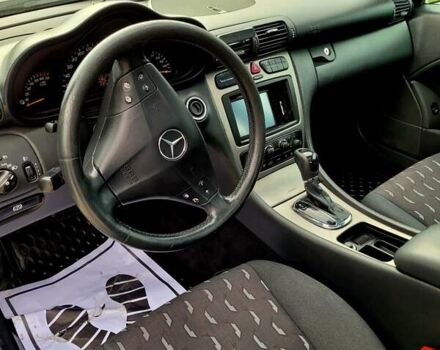 Мерседес Ц-Клас 2001 у Львові на Automoto.ua Сірий Мерседес Ц-Клас, об'ємом двигуна 2 л та пробігом 208 тис. км за 5499 $, фото 14 на Automoto.ua