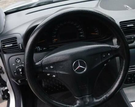 Серый Мерседес Ц-Класс, объемом двигателя 2 л и пробегом 209 тыс. км за 3999 $, фото 9 на Automoto.ua