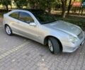 Серый Мерседес Ц-Класс, объемом двигателя 2.1 л и пробегом 360 тыс. км за 5600 $, фото 1 на Automoto.ua