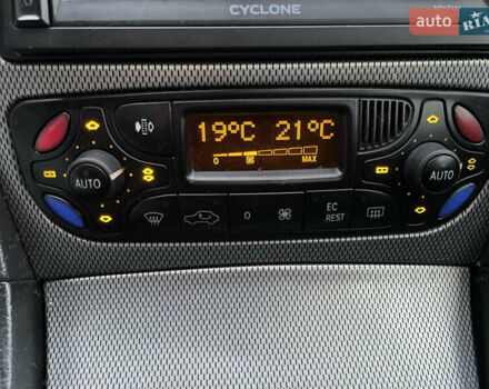 Сірий Мерседес Ц-Клас, об'ємом двигуна 2 л та пробігом 256 тис. км за 2900 $, фото 11 на Automoto.ua