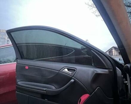 Серый Мерседес Ц-Класс, объемом двигателя 2.3 л и пробегом 334 тыс. км за 5000 $, фото 13 на Automoto.ua
