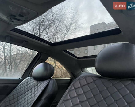 Сірий Мерседес Ц-Клас, об'ємом двигуна 2 л та пробігом 256 тис. км за 2900 $, фото 7 на Automoto.ua