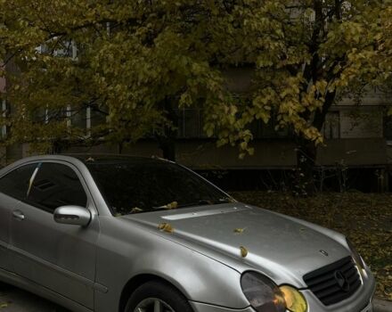 Сірий Мерседес Ц-Клас, об'ємом двигуна 2.3 л та пробігом 334 тис. км за 5000 $, фото 2 на Automoto.ua