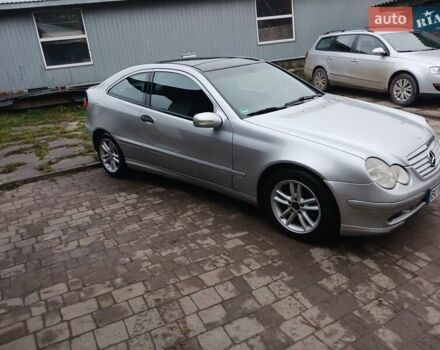 Серый Мерседес Ц-Класс, объемом двигателя 2 л и пробегом 209 тыс. км за 3999 $, фото 3 на Automoto.ua