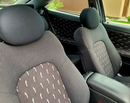 Мерседес Ц-Клас 2001 у Львові на Automoto.ua Сірий Мерседес Ц-Клас, об'ємом двигуна 2 л та пробігом 208 тис. км за 5499 $, фото 30 на Automoto.ua